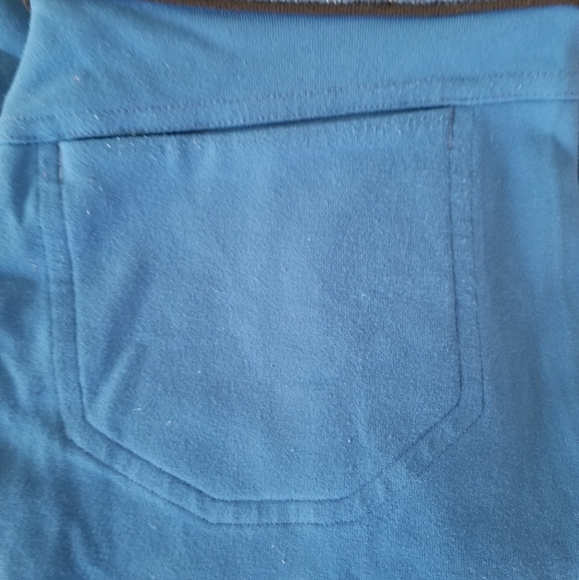 Lululemon - Picture 10 of 10